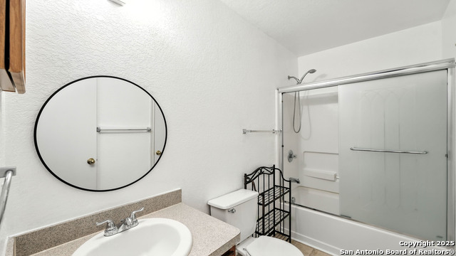 Image 33 of 40 For 209 Hinge  