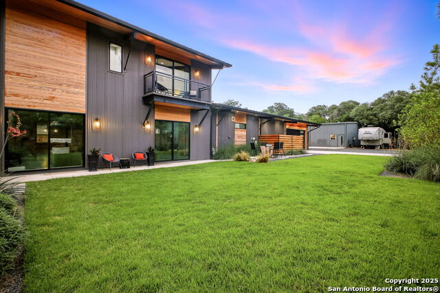 Listing photo id 53 for 140 Winston S