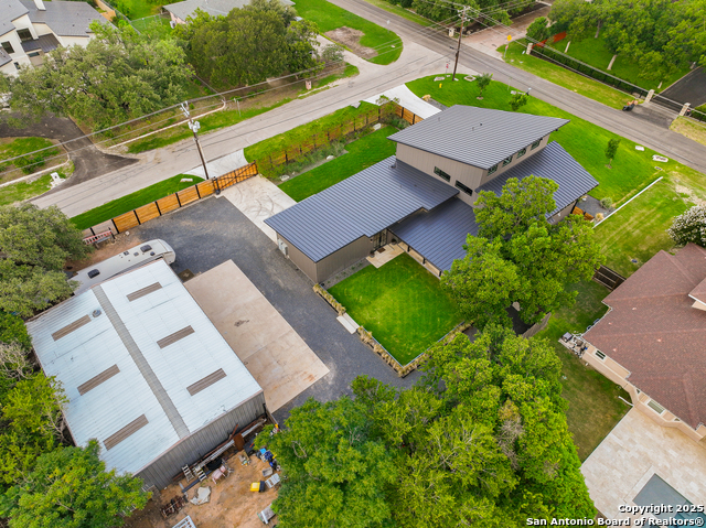 Listing photo id 61 for 140 Winston S
