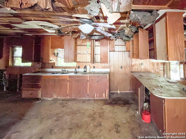 Image 8 of 15 For 2554 Jones  