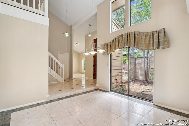 Listing photo id 9 for 3026 Whisper Fern