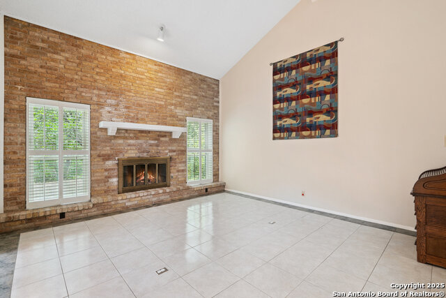Listing photo id 13 for 3026 Whisper Fern
