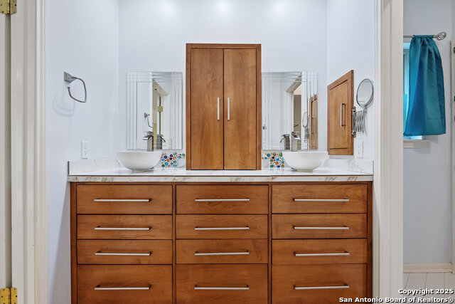 Listing photo id 27 for 3026 Whisper Fern