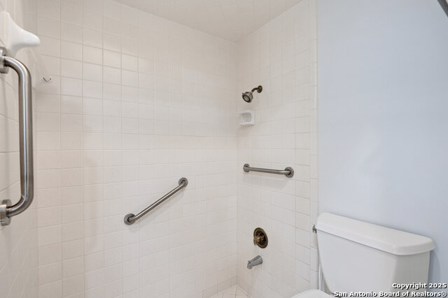 Listing photo id 28 for 3026 Whisper Fern