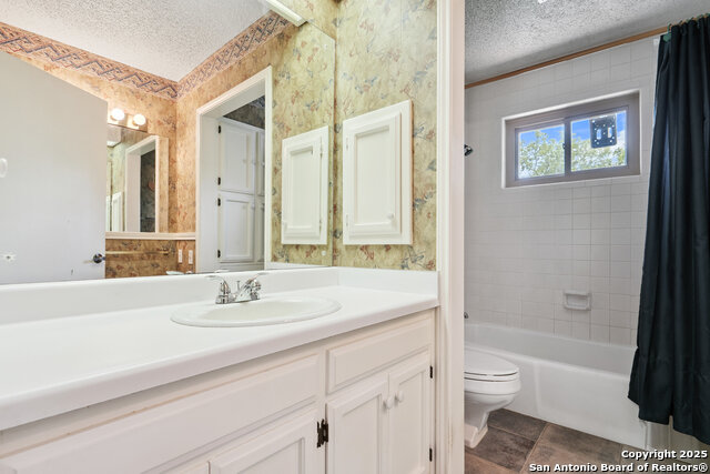 Listing photo id 31 for 3026 Whisper Fern