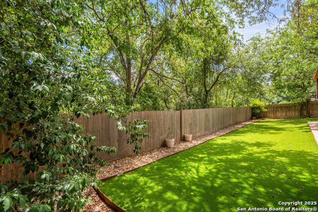 Listing photo id 47 for 3026 Whisper Fern