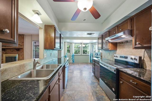 Image 13 of 40 For 5214 La Barranca St