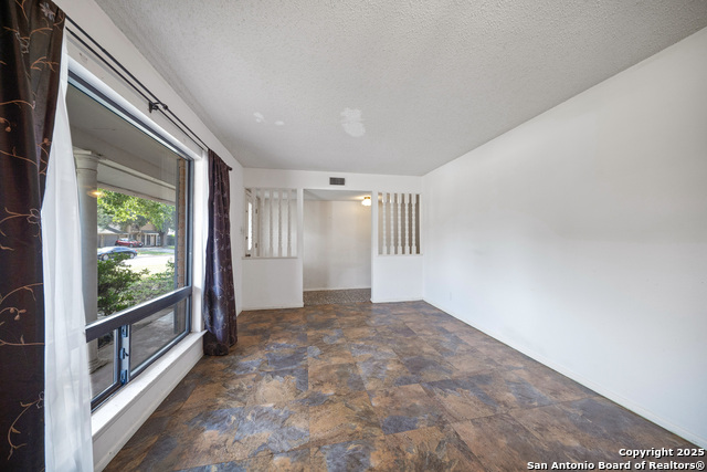 Image 18 of 40 For 5214 La Barranca St