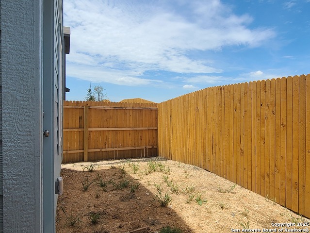 Image 20 of 23 For 4965 Daisy Blossom