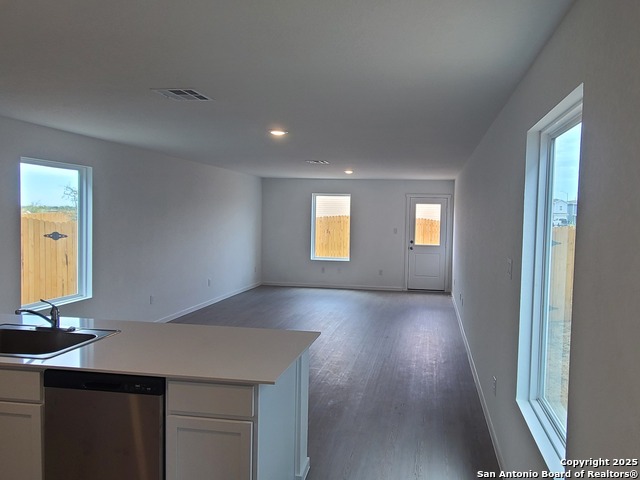 Image 6 of 23 For 4965 Daisy Blossom