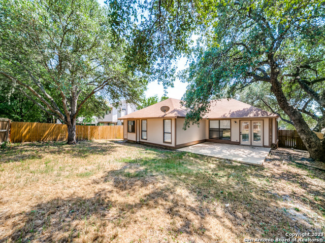 Listing photo id 22 for 4922 Timber Wind