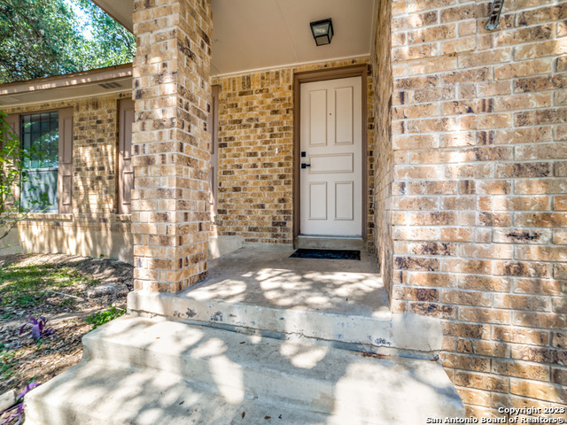 Listing photo id 1 for 4922 Timber Wind