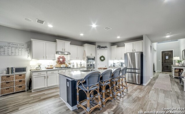Image 6 of 21 For 27910 Lokaya