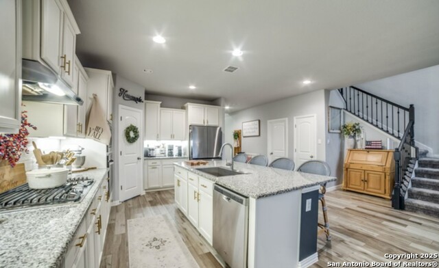 Image 8 of 21 For 27910 Lokaya