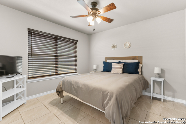 Image 16 of 36 For 2319 Westview Dr