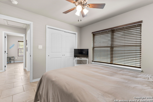 Image 17 of 36 For 2319 Westview Dr