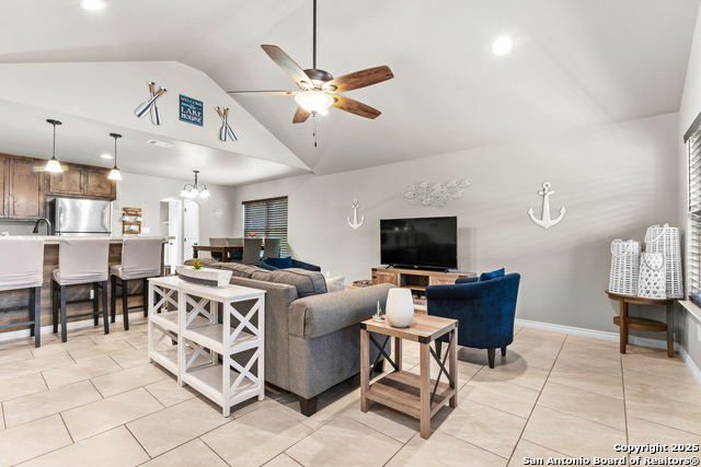 Image 6 of 36 For 2319 Westview Dr