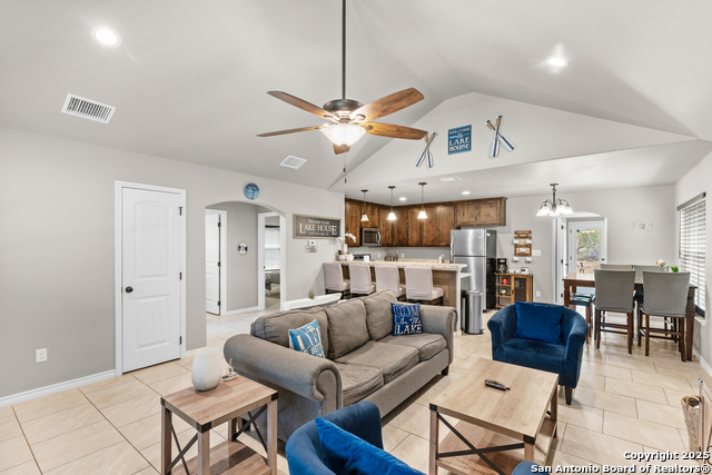 Image 8 of 36 For 2319 Westview Dr