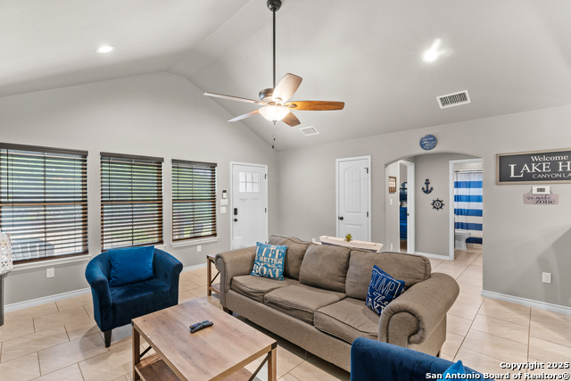 Image 9 of 36 For 2319 Westview Dr