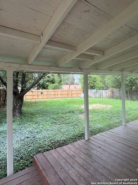 Image 10 of 43 For 13615 Larkbrook