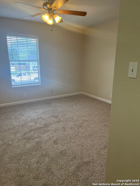 Image 20 of 43 For 13615 Larkbrook