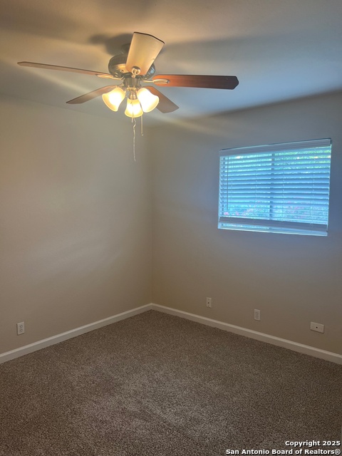 Image 29 of 43 For 13615 Larkbrook