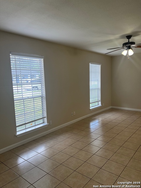 Image 4 of 43 For 13615 Larkbrook