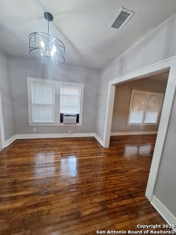 Image 4 of 14 For 2134 Cincinnati