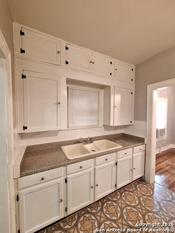 Image 6 of 14 For 2134 Cincinnati