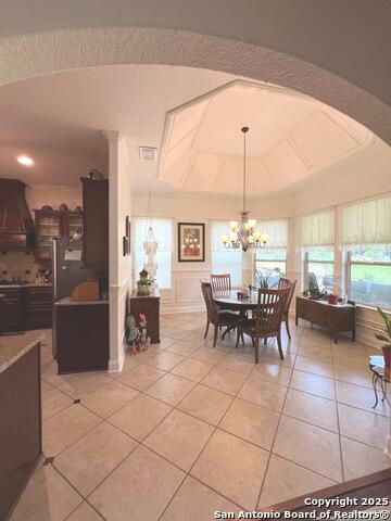 Listing photo id 10 for 21918 Pesa Cove