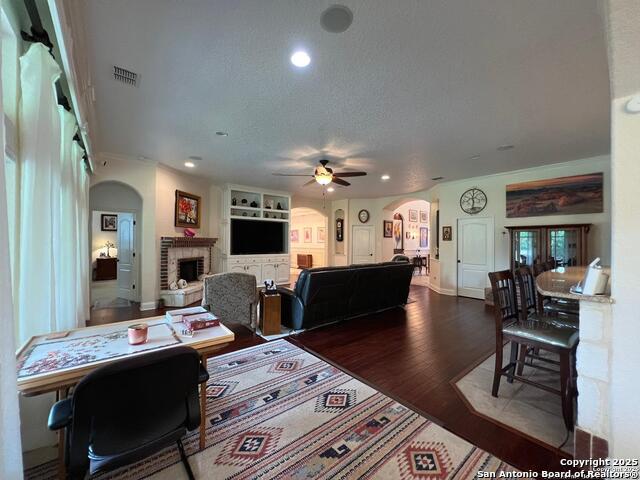 Listing photo id 18 for 21918 Pesa Cove