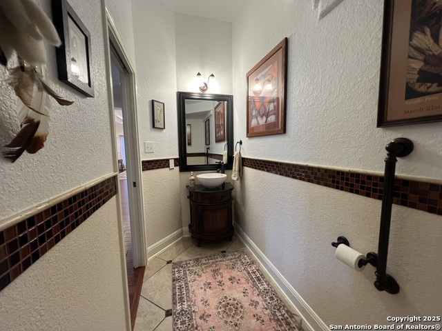 Listing photo id 32 for 21918 Pesa Cove