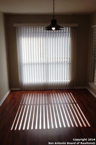 Listing photo id 2 for 3843 Barrington St 219e