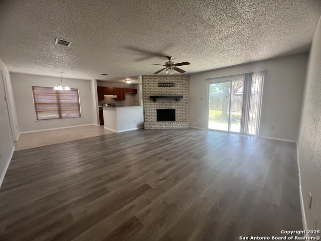 Image 3 of 13 For 4947 Nuthatch