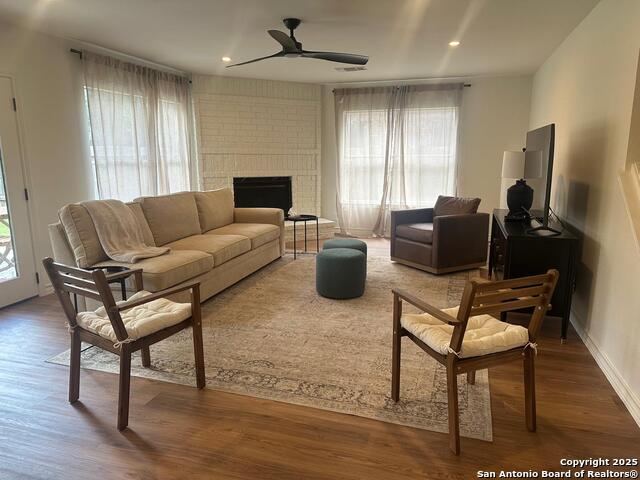Image 3 of 6 For 6315 Regency Court