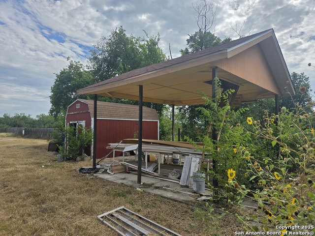 Image 13 of 22 For 3371 Woodlawn W
