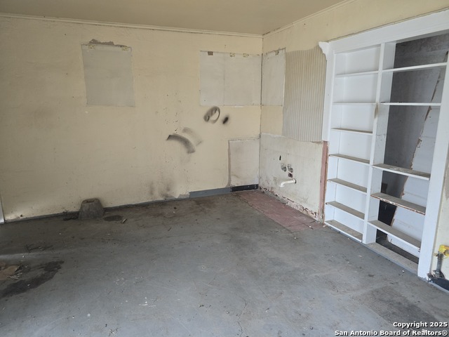 Image 15 of 22 For 3371 Woodlawn W