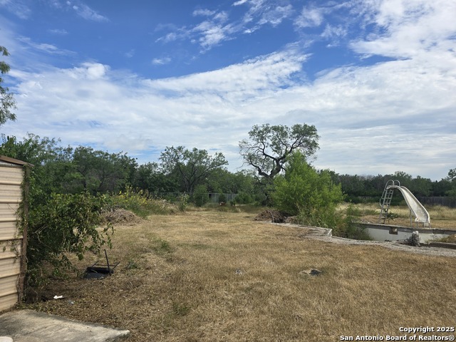 Image 20 of 22 For 3371 Woodlawn W