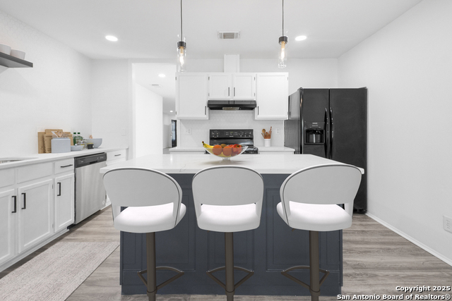 Image 8 of 15 For 3909 Davenport