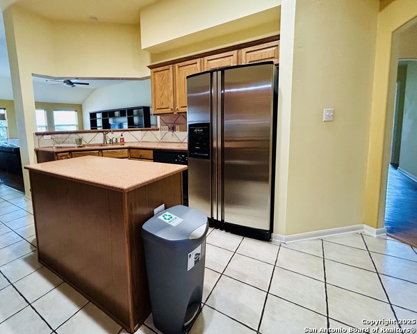 Image 11 of 30 For 607 Mello Oak