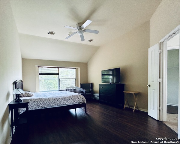 Image 17 of 30 For 607 Mello Oak