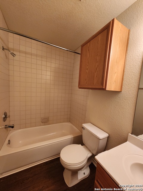 Image 21 of 24 For 3014 Green Mountain Dr