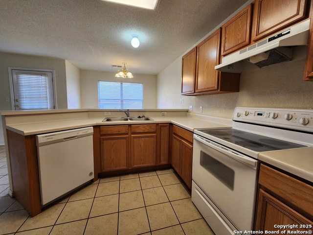 Image 9 of 24 For 3014 Green Mountain Dr