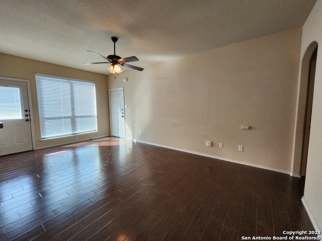 Image 3 of 24 For 292 Rosalie Dr