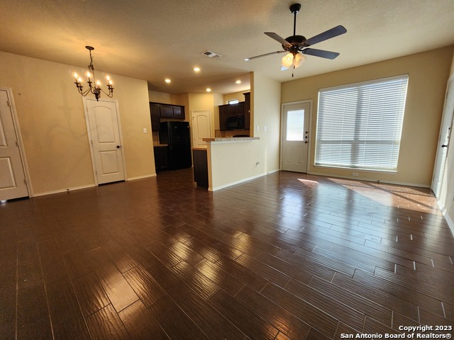 Image 5 of 24 For 292 Rosalie Dr