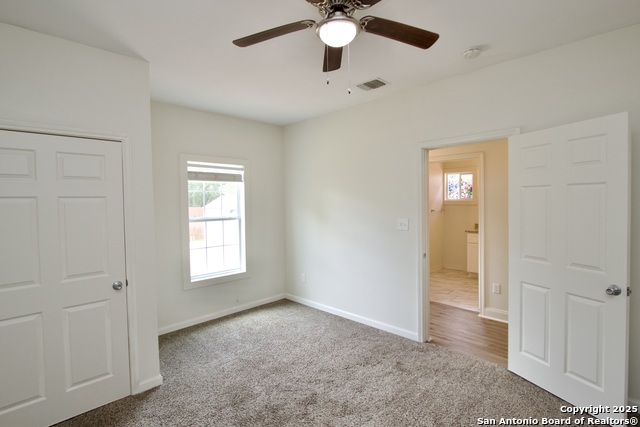 Listing photo id 17 for 1336 Center
