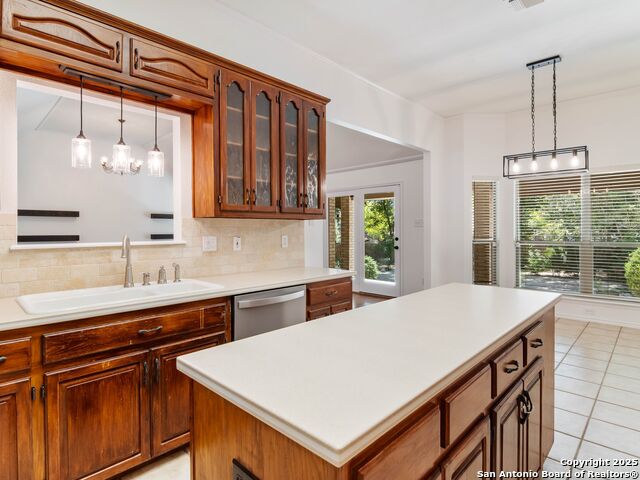 Image 15 of 42 For 110 Plum Circle