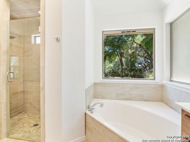 Image 21 of 42 For 110 Plum Circle