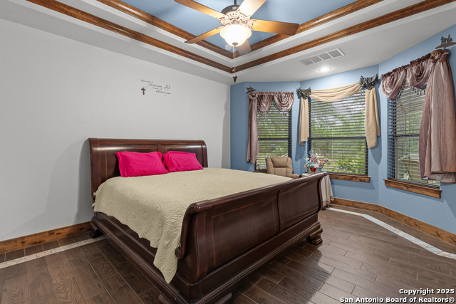 Listing photo id 23 for 151 Native Pecan