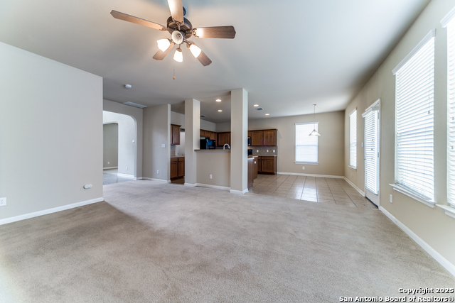 Image 10 of 39 For 606 Buckle Court